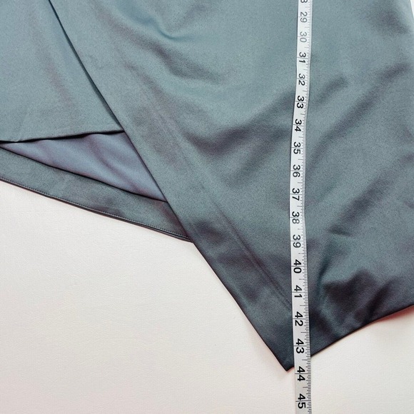 Revolve Elliatt Camo Cocktail Dress Womens XL Gray Satin Asymmetrical Halter NWT - Picture 10 of 11